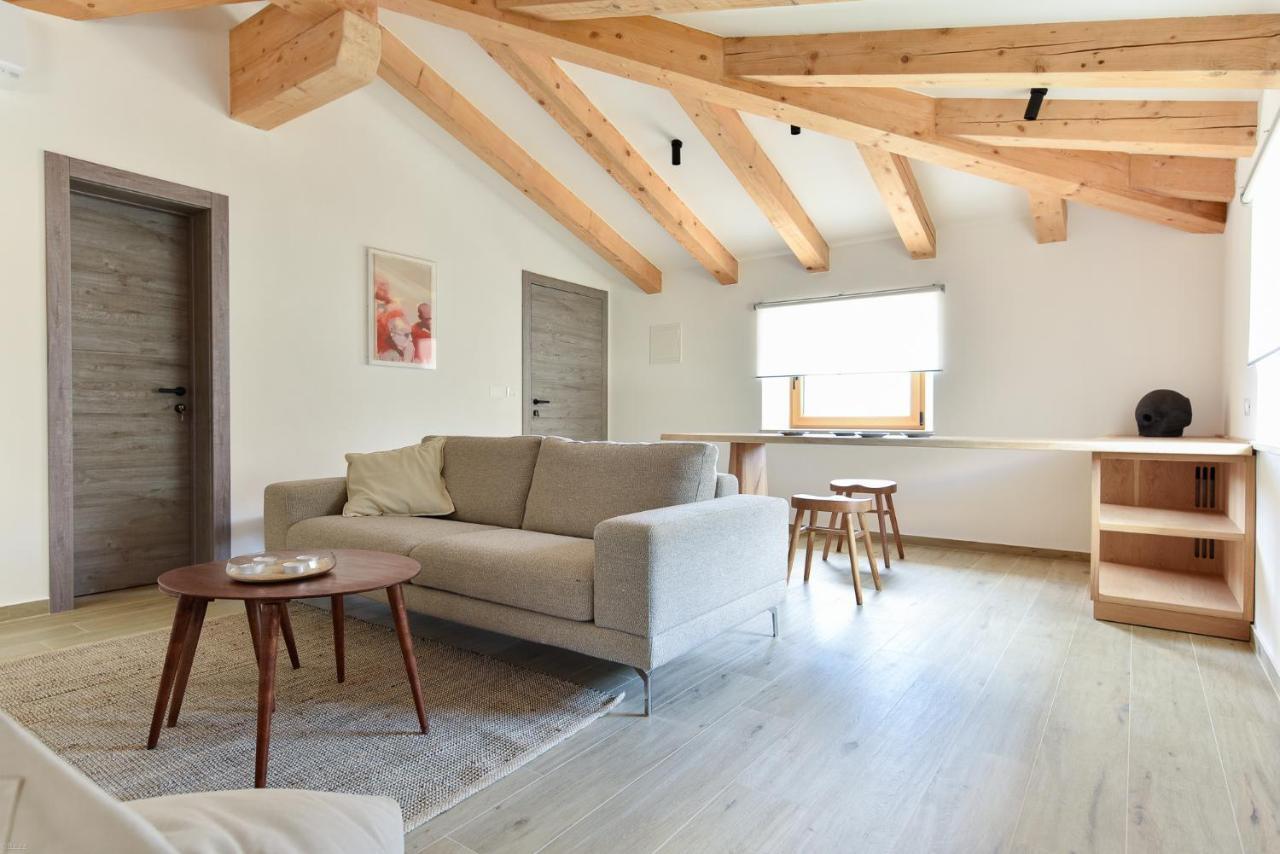 L'Abbraccio Della Quercia Appartement Momjan Buitenkant foto
