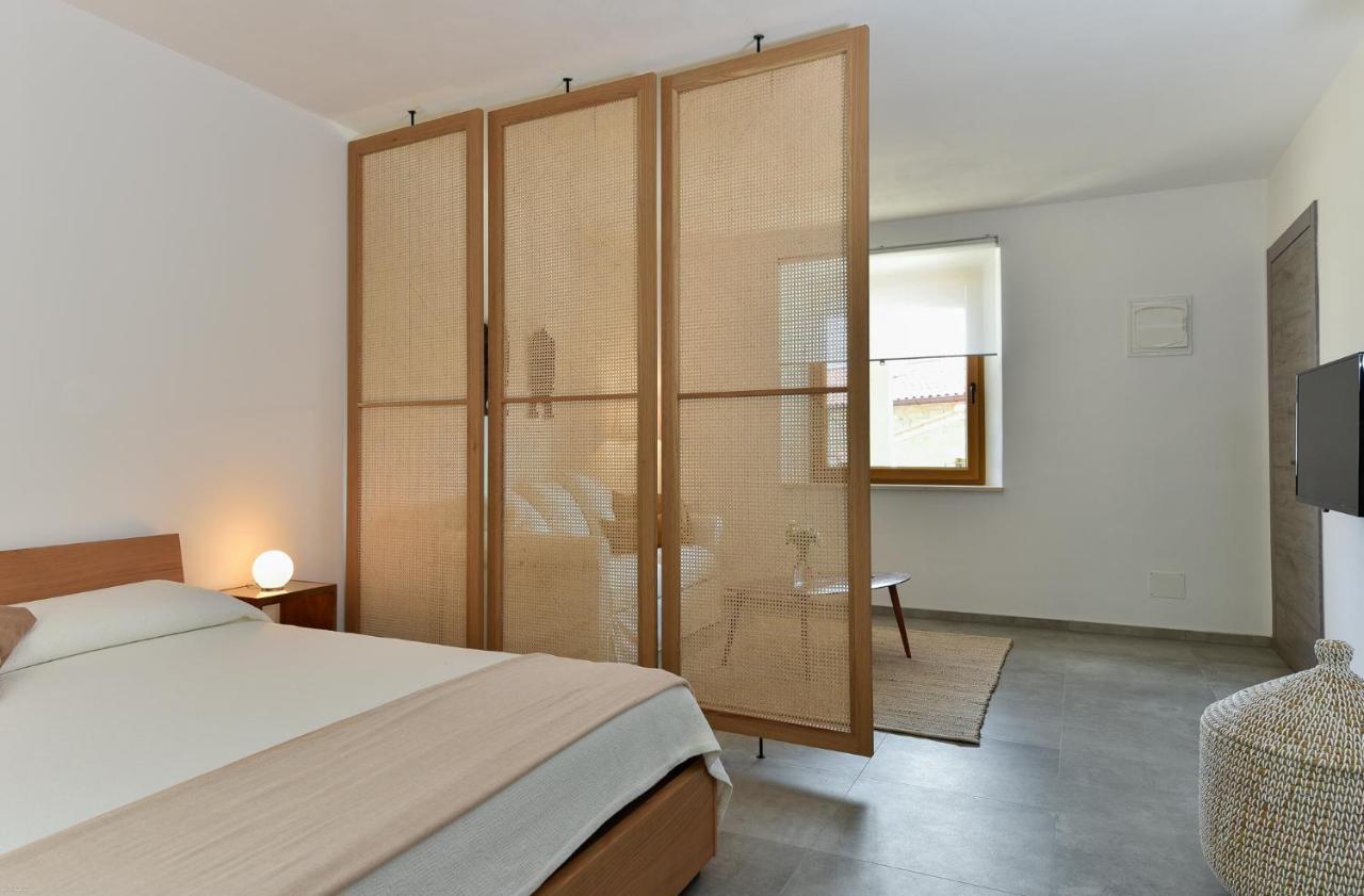 L'Abbraccio Della Quercia Appartement Momjan Buitenkant foto